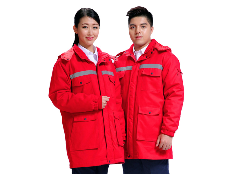 http://www.icmtfx.cn 紅色工作服沖鋒衣展示